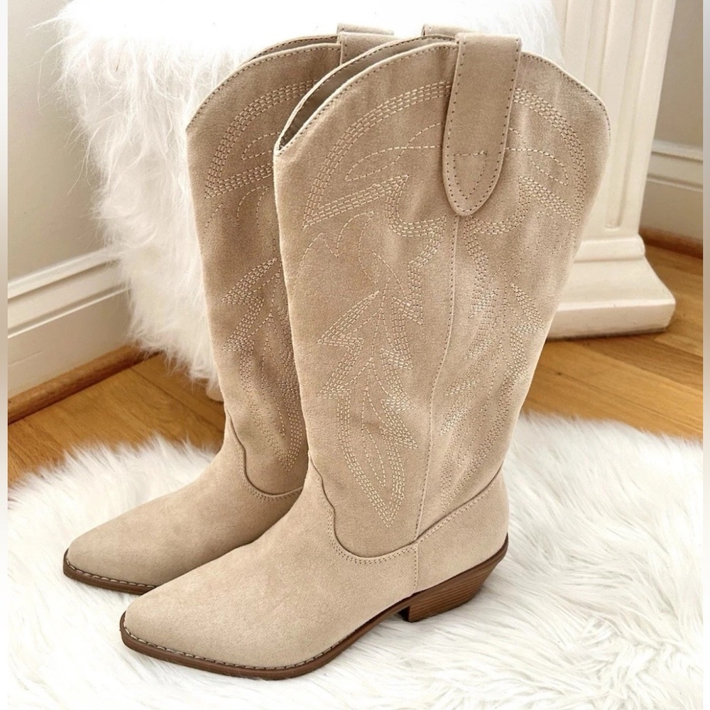 Madden Girl Redford Western Faux Suede Sand Embroidery Cowboy Boots NIB Size 6.5